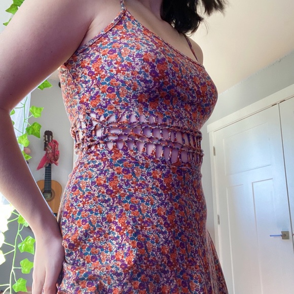 Floral low back maxi dress - Picture 3 of 4